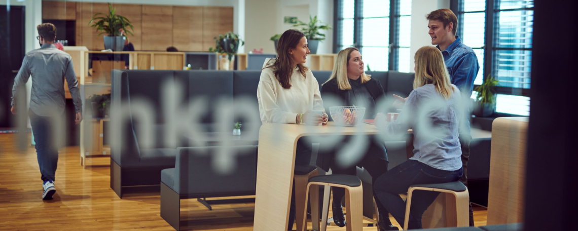 Marketing & Sales Operations Analyst (f/m/d), 2. image